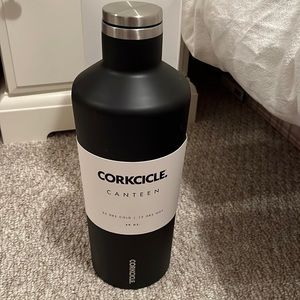 Corkcicle canteen